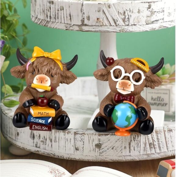 Rare 💎Highland Cow Figurines Back to School Classroom Highland Cow - Picture 5 of 5